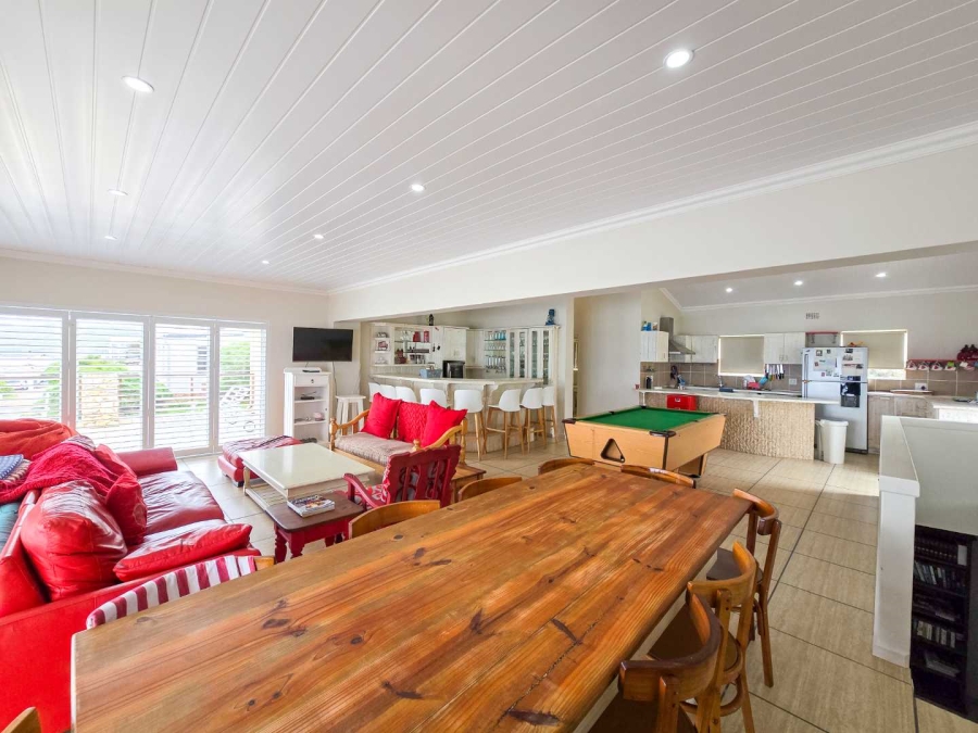 5 Bedroom Property for Sale in Jongensfontein Western Cape